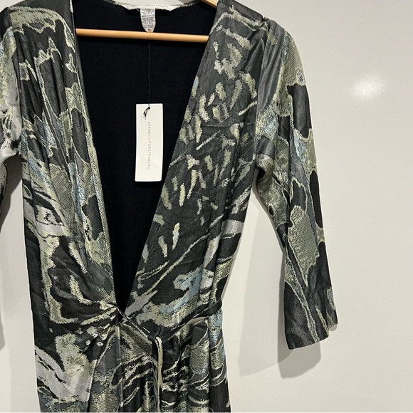 NWT Diane Von Furstenberg Long Sleeve Wrap Dress - Picture 3 of 7